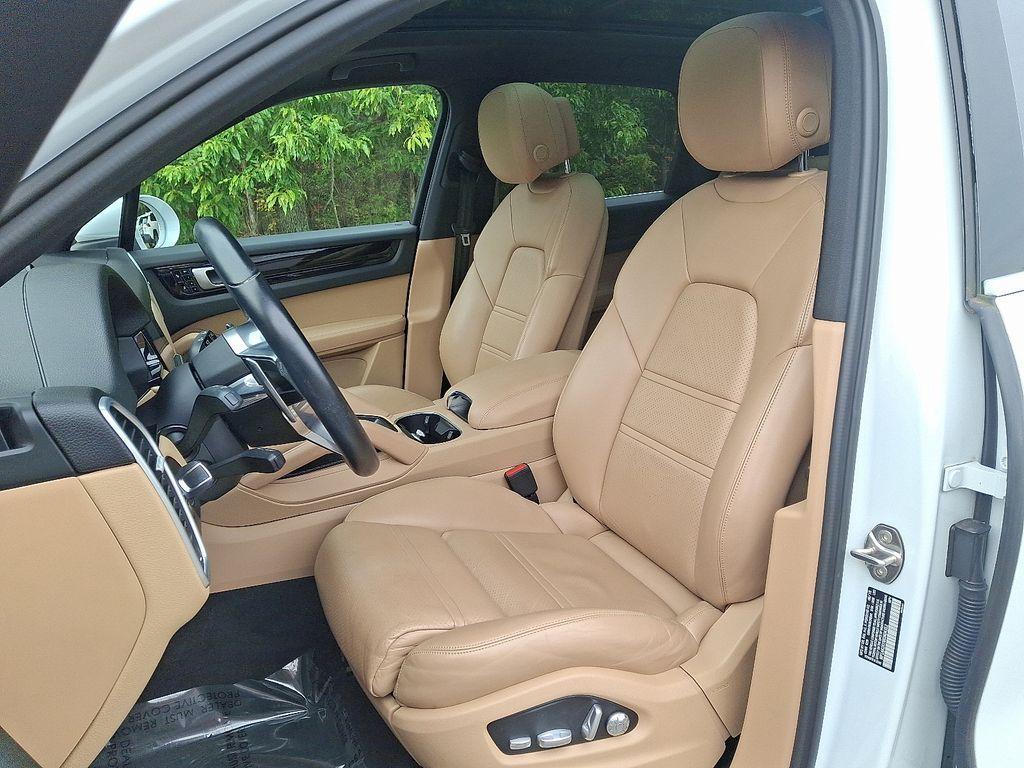 used 2019 Porsche Cayenne car, priced at $39,087