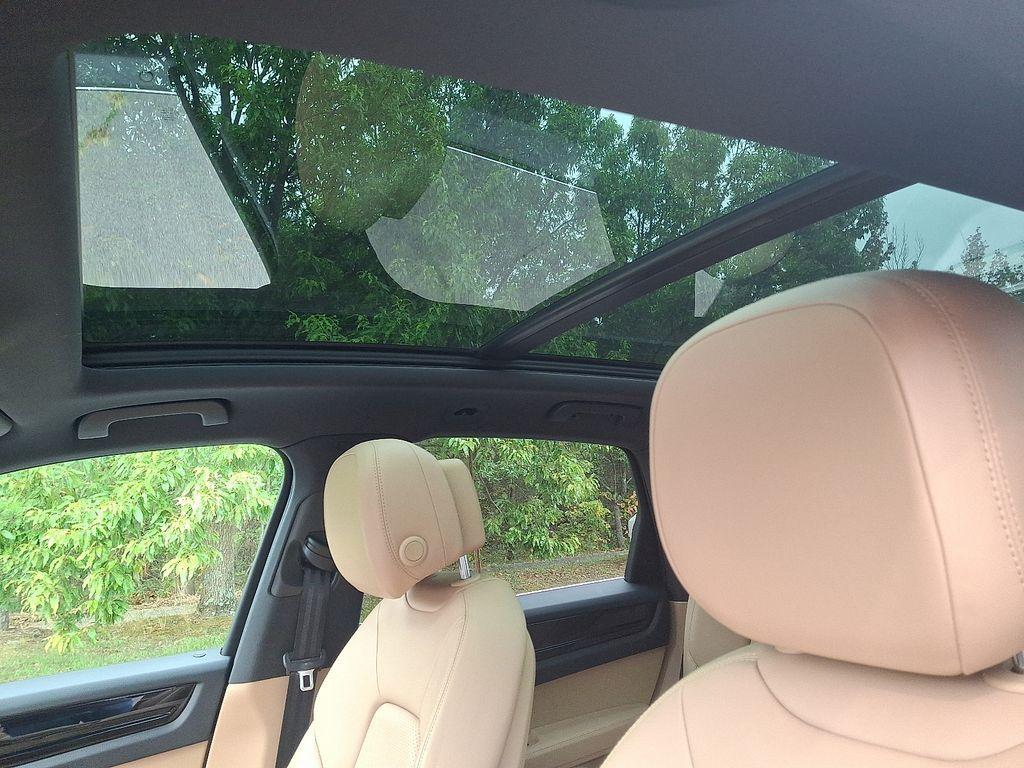 used 2019 Porsche Cayenne car, priced at $39,087