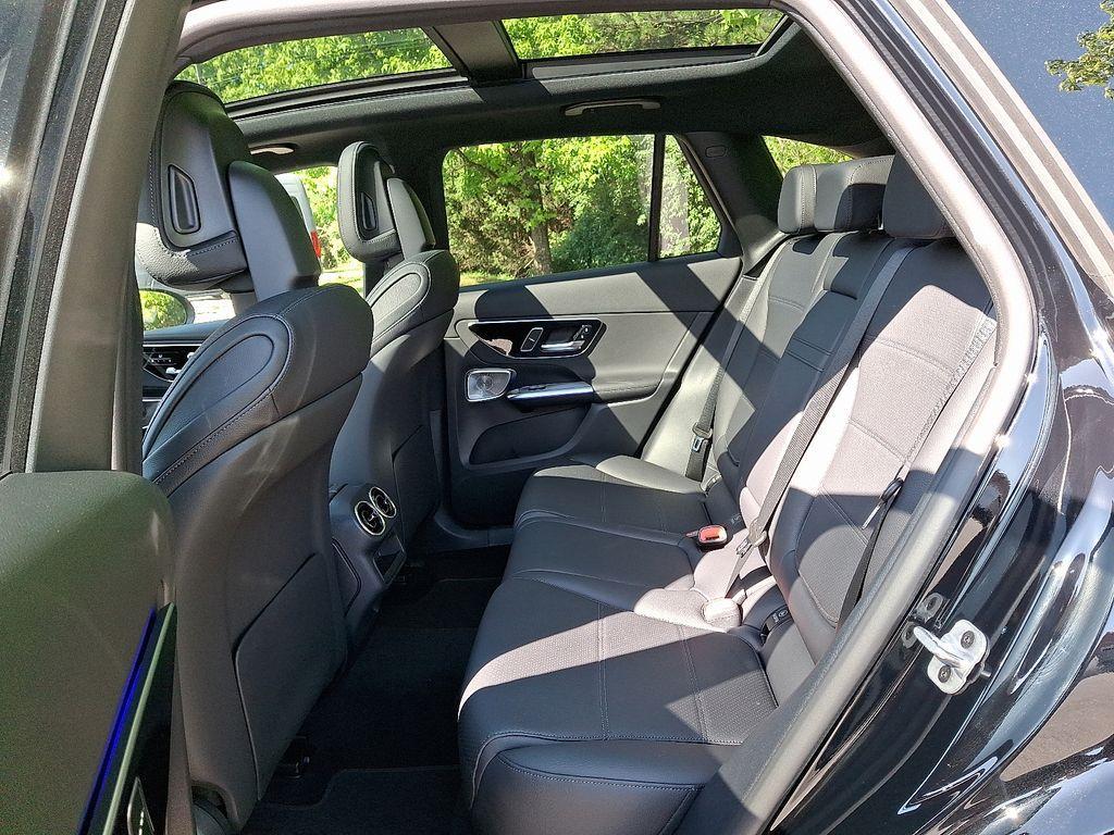 new 2025 Mercedes-Benz GLC 300 car, priced at $60,560