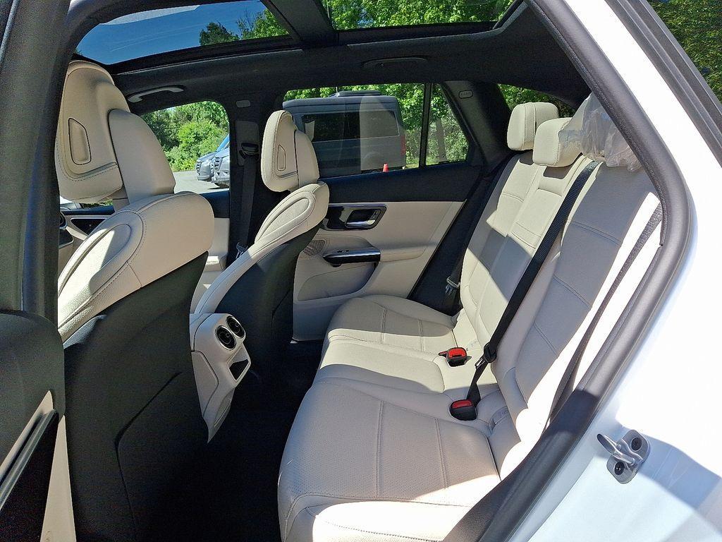 new 2025 Mercedes-Benz GLC 300 car, priced at $55,405