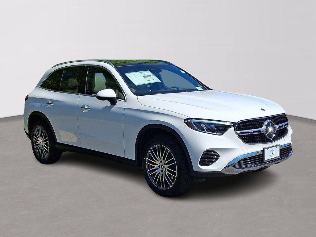 new 2025 Mercedes-Benz GLC 300 car, priced at $55,405