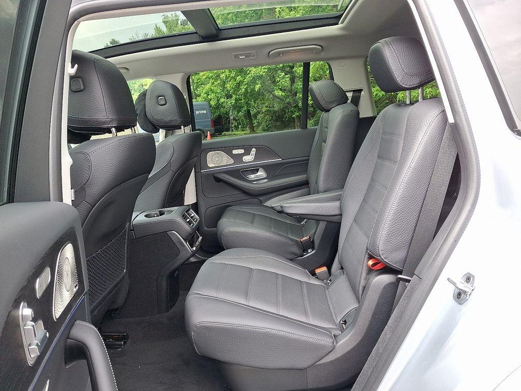 new 2025 Mercedes-Benz GLS 450 car, priced at $98,700
