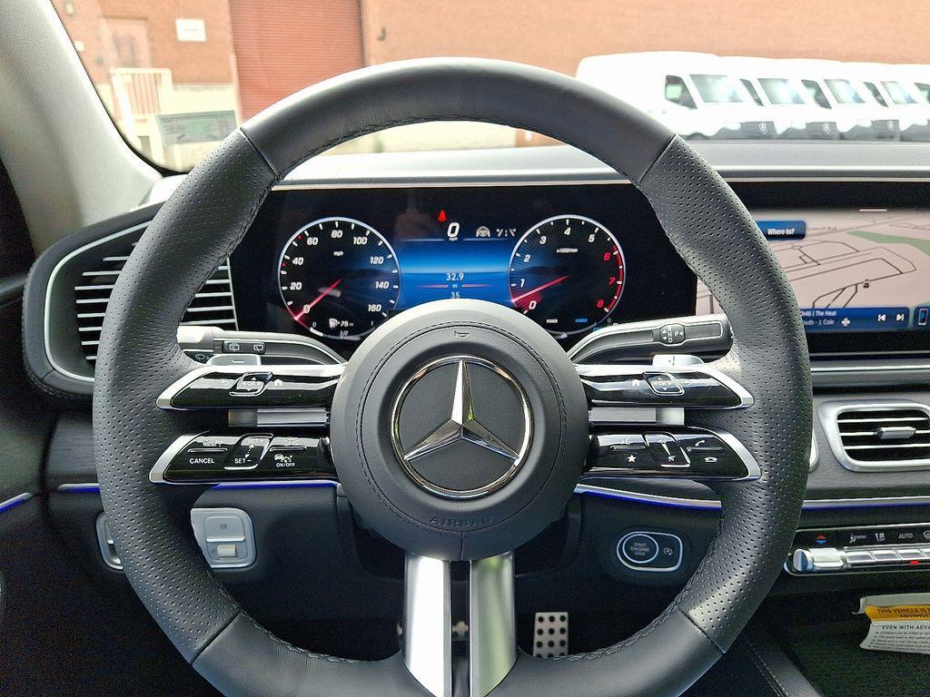 new 2025 Mercedes-Benz GLS 450 car, priced at $98,700