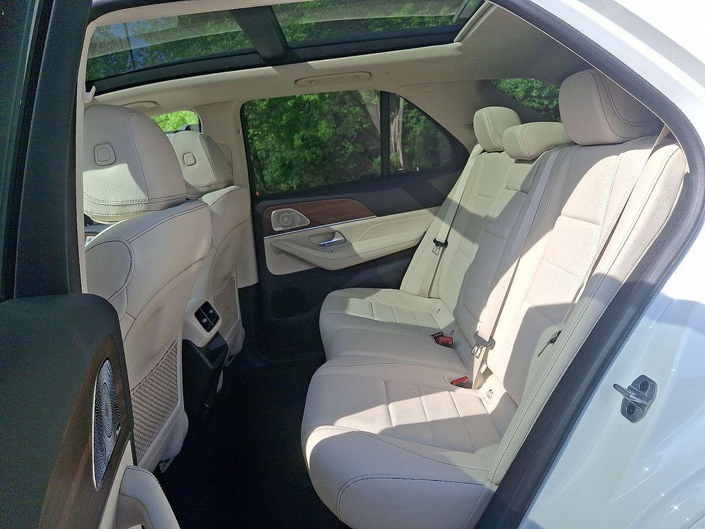 new 2025 Mercedes-Benz GLE 350 car, priced at $73,265