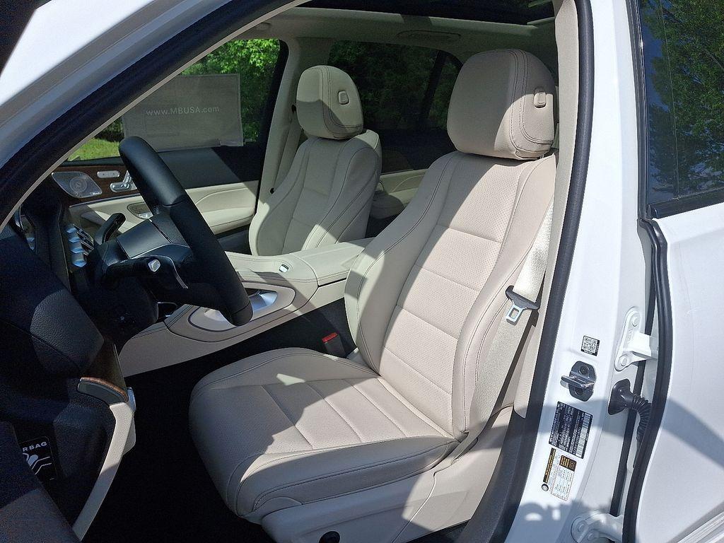new 2025 Mercedes-Benz GLE 350 car, priced at $73,265