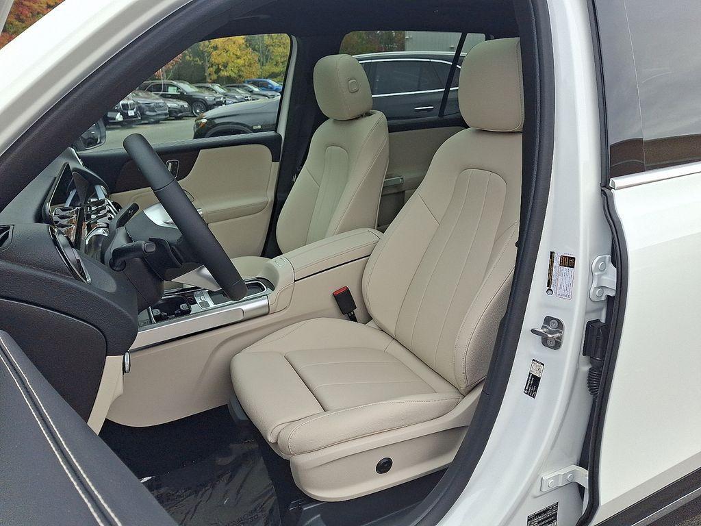 new 2026 Mercedes-Benz GLB 250 car, priced at $50,030