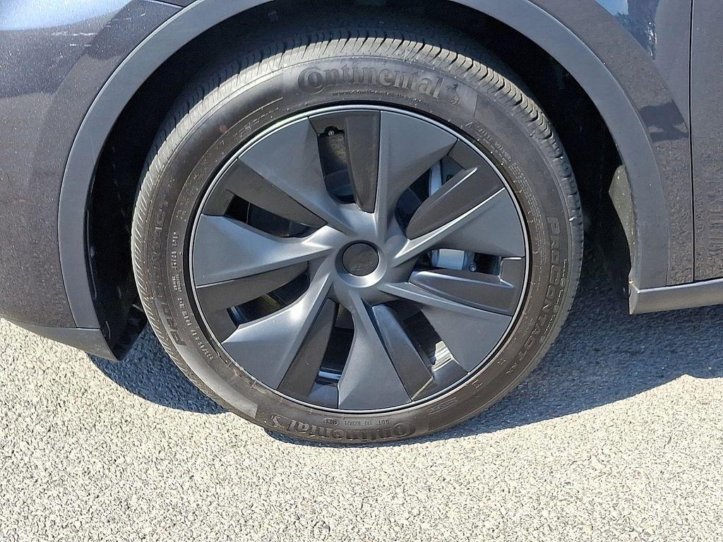 used 2024 Tesla Model Y car, priced at $32,900