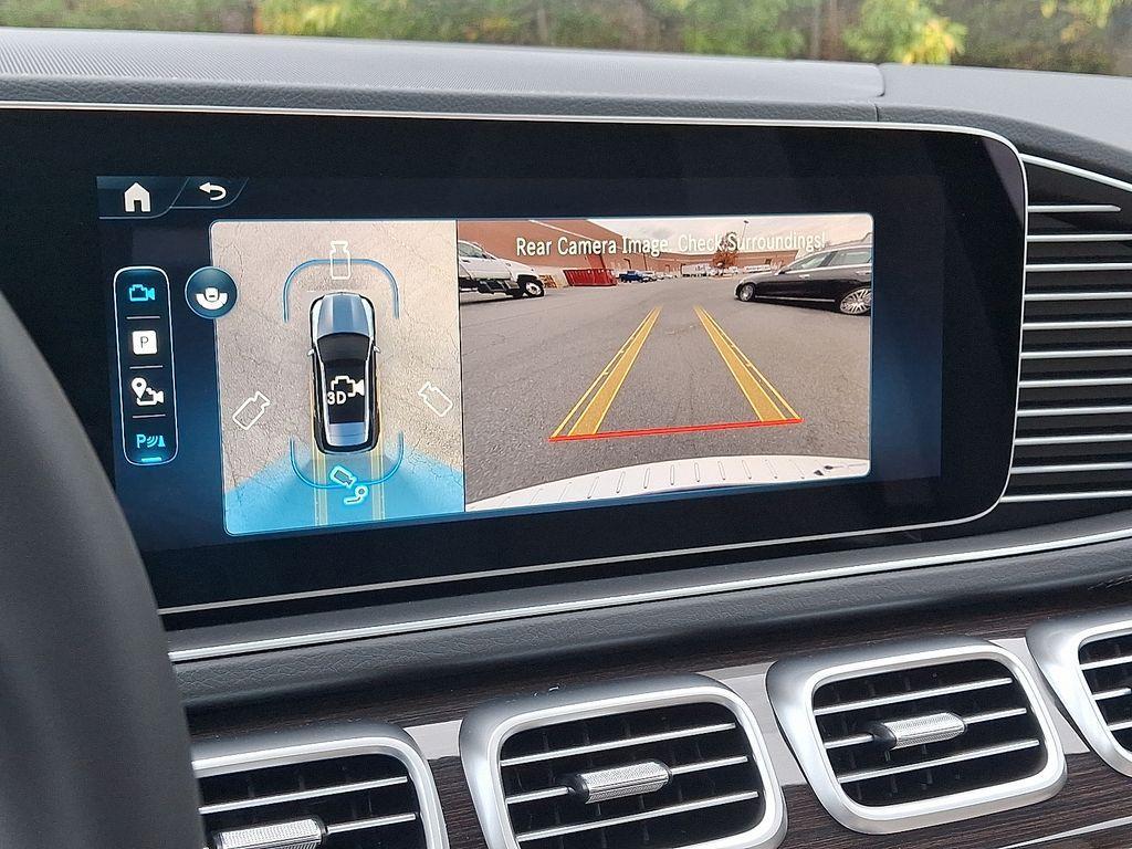 new 2026 Mercedes-Benz GLE 580 car, priced at $96,555