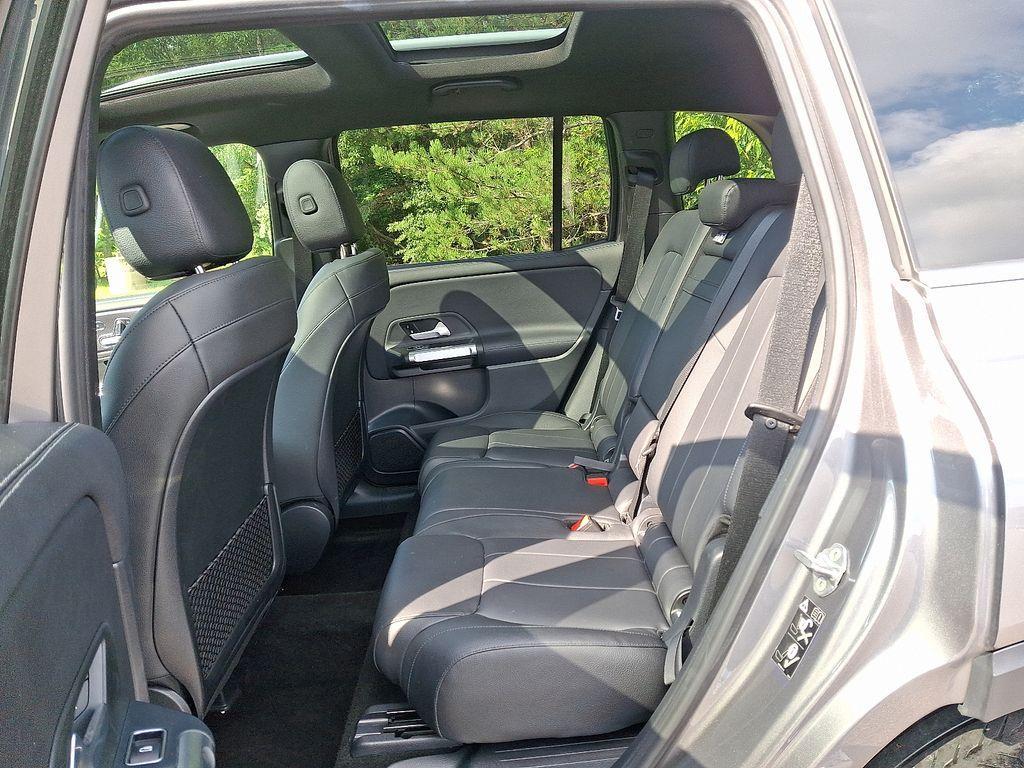 used 2021 Mercedes-Benz GLB 250 car, priced at $23,985