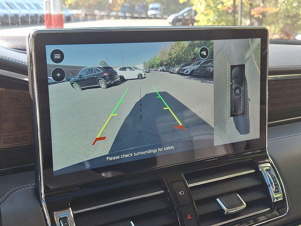 used 2022 Lincoln Navigator car, priced at $57,900