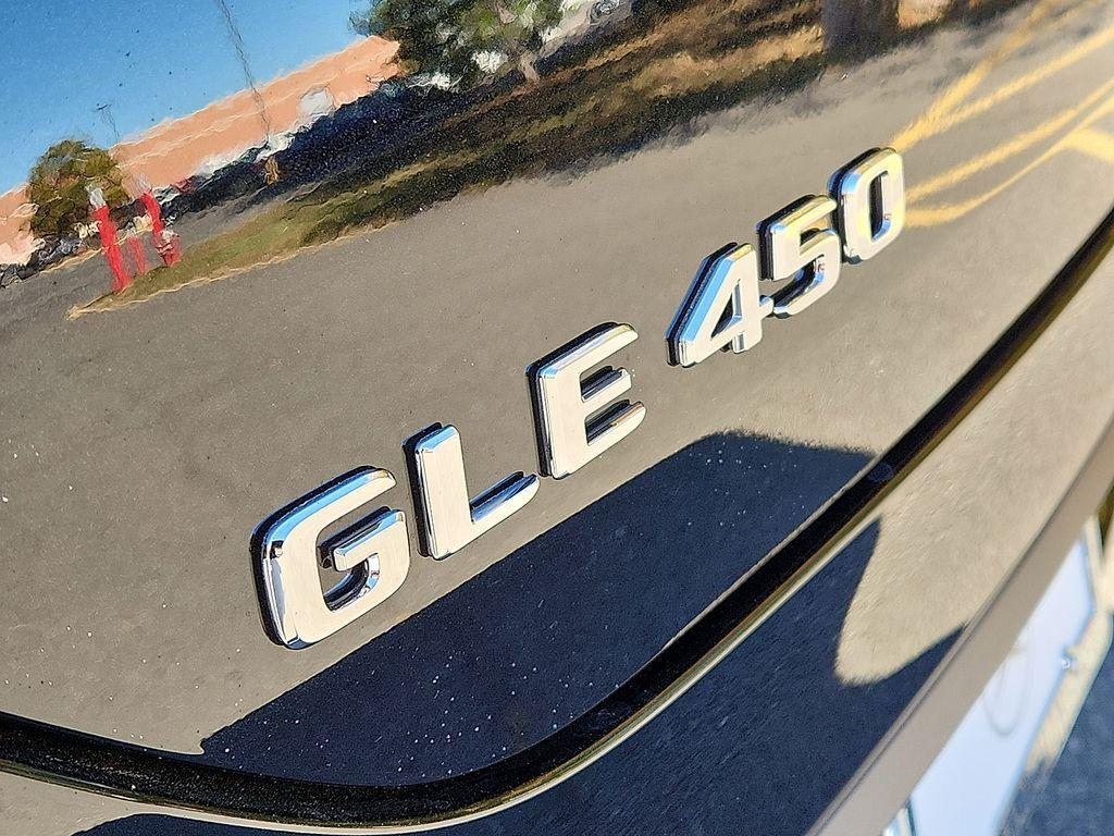 new 2026 Mercedes-Benz GLE 450 car, priced at $85,015