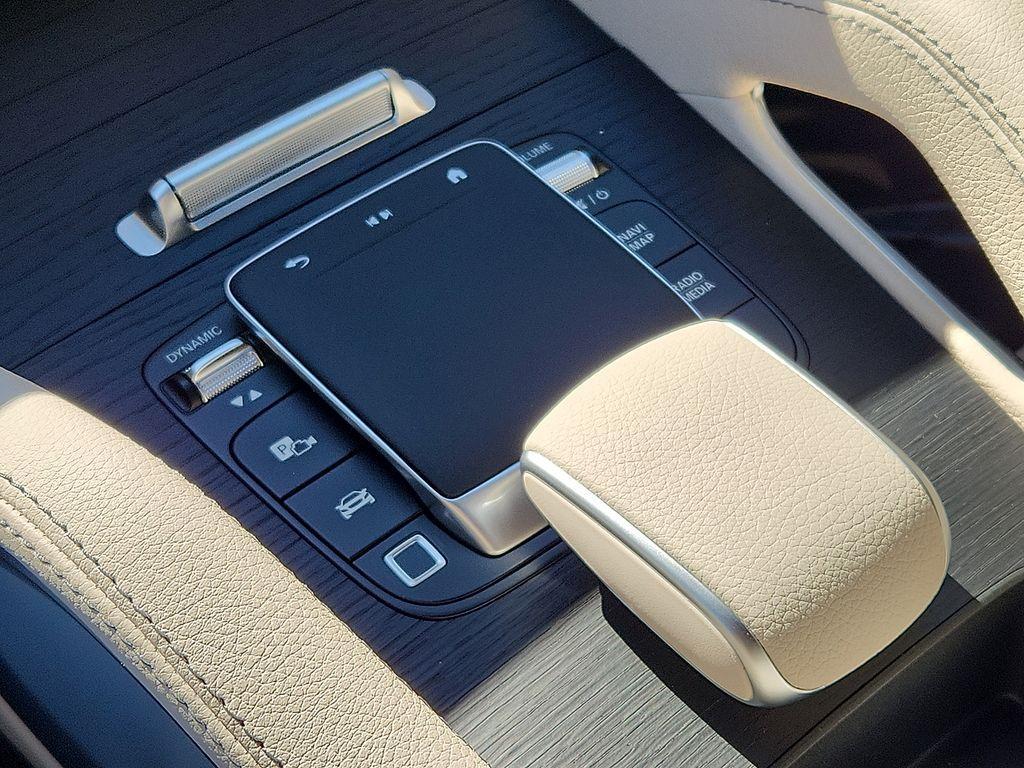 new 2026 Mercedes-Benz GLE 450 car, priced at $85,015