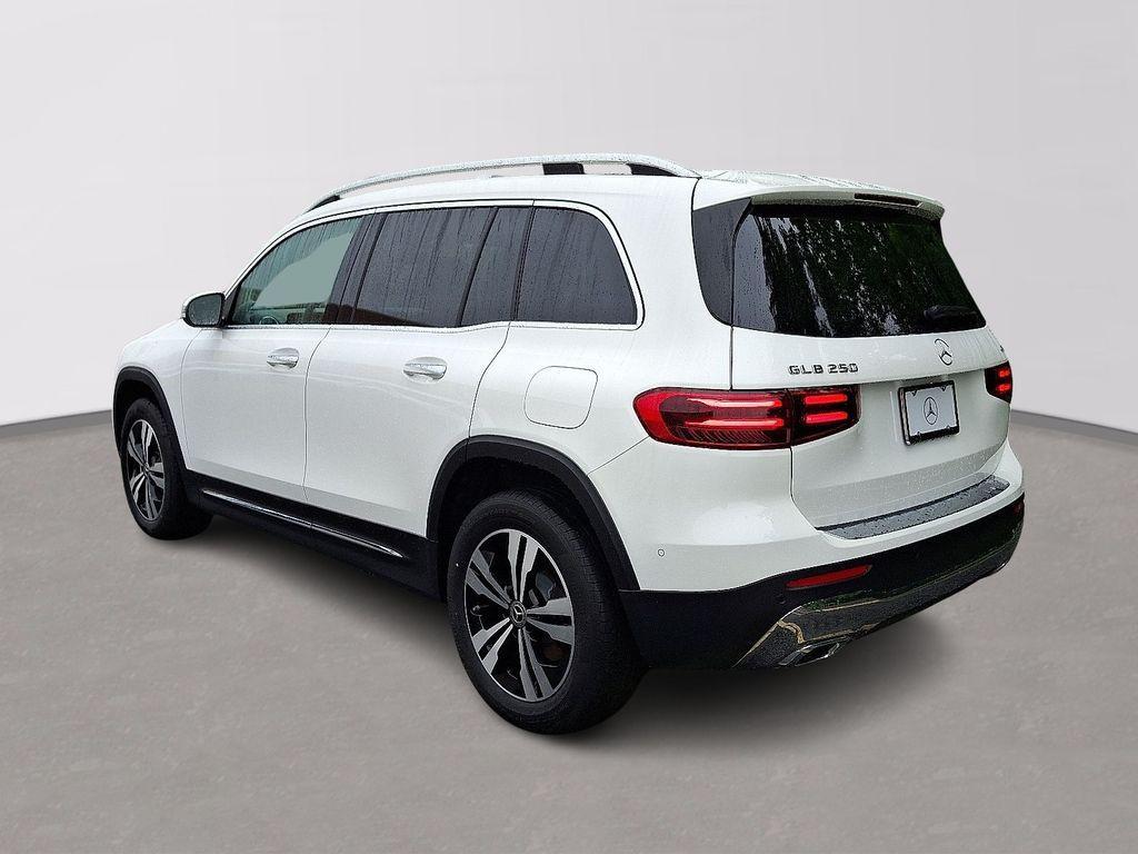 new 2025 Mercedes-Benz GLB 250 car, priced at $49,725