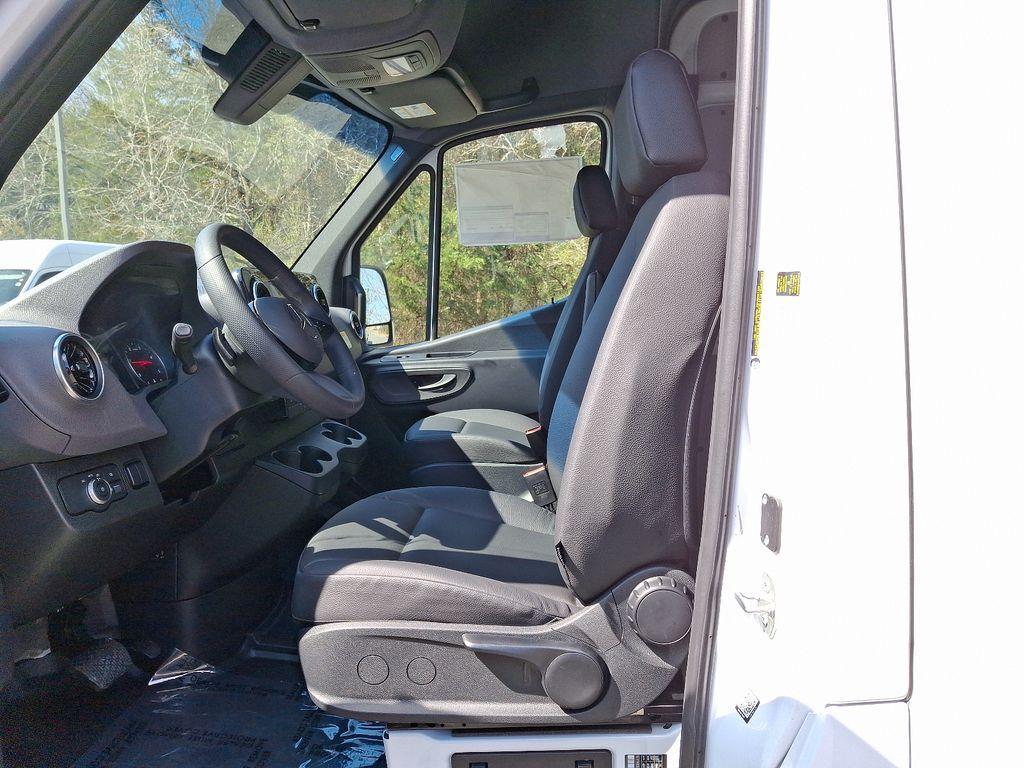 new 2025 Mercedes-Benz Sprinter 2500 car, priced at $61,690