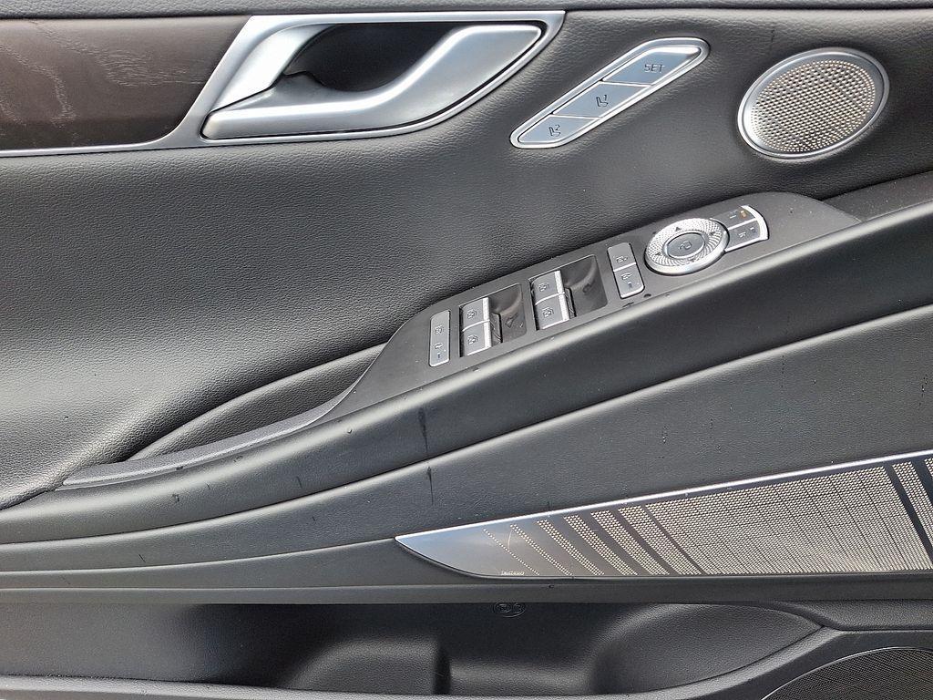 used 2021 Genesis G80 car, priced at $35,795