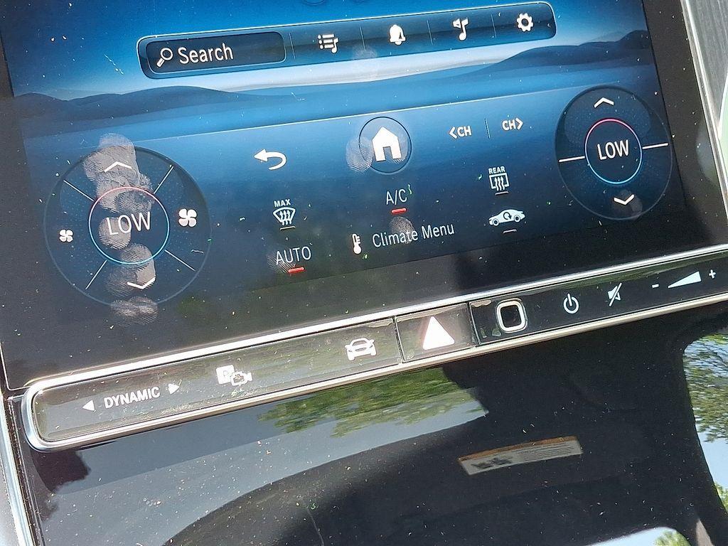 new 2025 Mercedes-Benz GLC 300 car, priced at $55,405