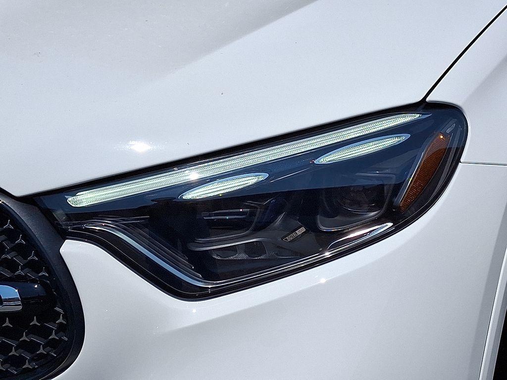 new 2025 Mercedes-Benz GLC 350e car, priced at $73,660