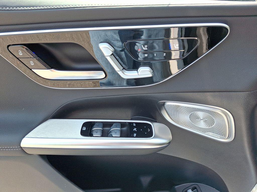 new 2025 Mercedes-Benz GLC 350e car, priced at $73,660