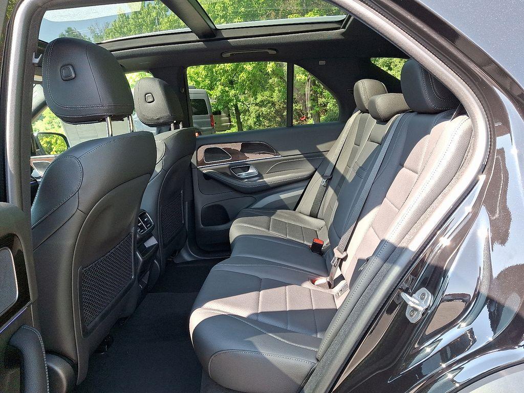 new 2025 Mercedes-Benz GLE 450e car, priced at $76,290