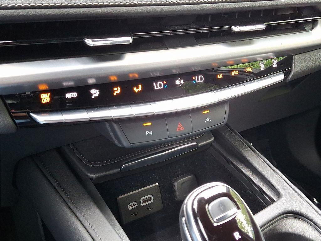 used 2024 Cadillac XT4 car, priced at $38,475