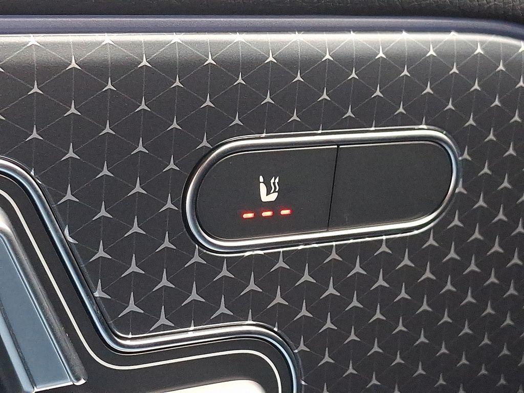 new 2025 Mercedes-Benz GLB 250 car, priced at $49,595