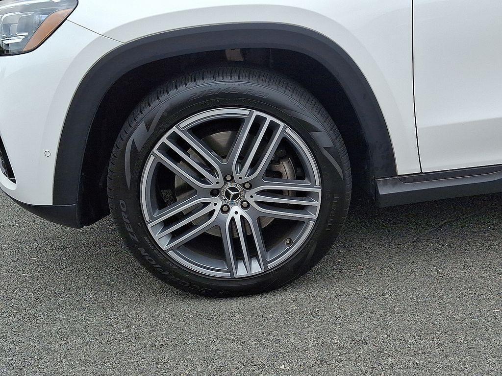 used 2025 Mercedes-Benz GLS 450 car, priced at $81,800