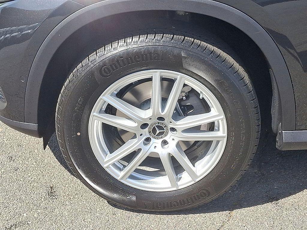 used 2025 Mercedes-Benz GLC 300 car, priced at $51,800