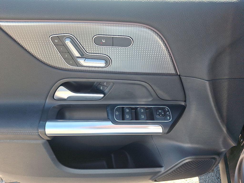 used 2022 Mercedes-Benz GLA 250 car, priced at $27,495