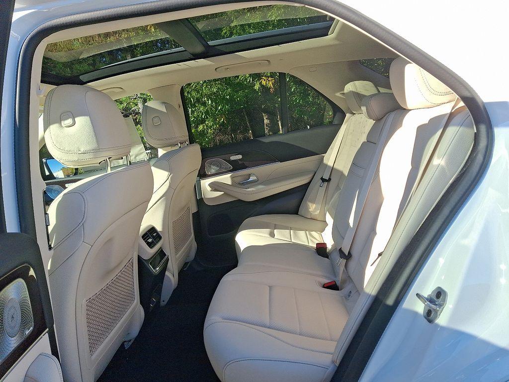 new 2026 Mercedes-Benz GLE 450 car, priced at $81,115