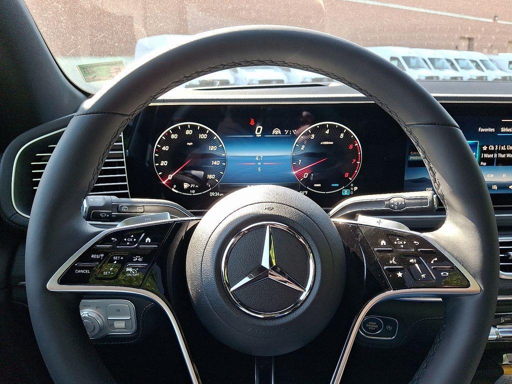 new 2025 Mercedes-Benz GLE 450 car, priced at $89,105
