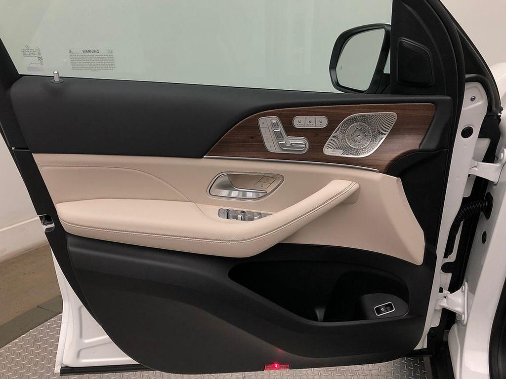 used 2024 Mercedes-Benz GLE 450 car, priced at $63,000