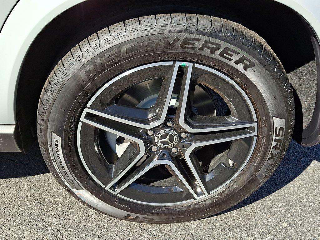 new 2026 Mercedes-Benz GLE 450 car, priced at $88,435