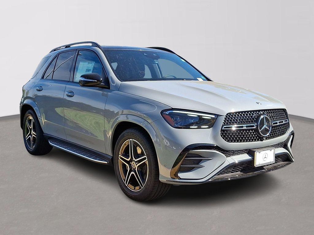 new 2026 Mercedes-Benz GLE 450 car, priced at $88,435