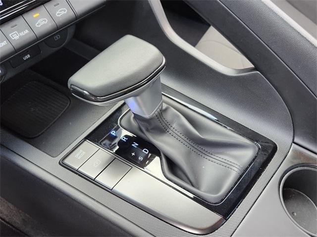 new 2025 Hyundai Elantra car, priced at $23,582