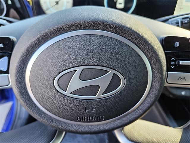 new 2025 Hyundai Elantra car, priced at $25,278