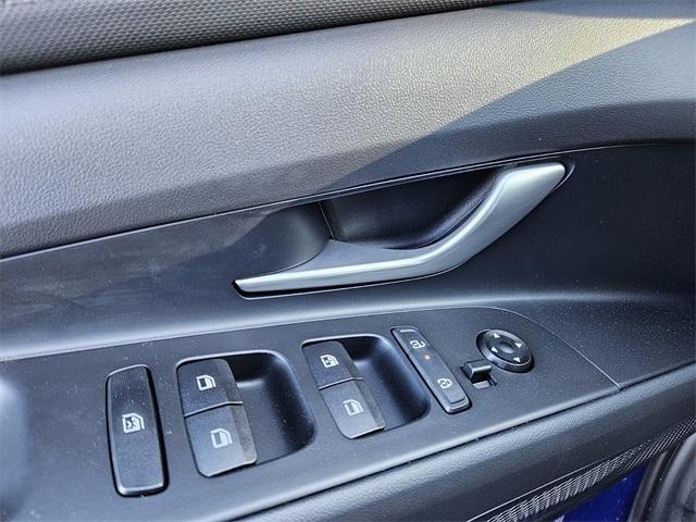 new 2025 Hyundai Elantra car, priced at $25,278