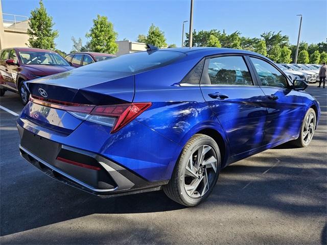 new 2025 Hyundai Elantra car, priced at $25,278