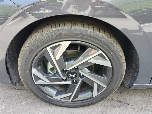 new 2025 Hyundai Elantra car, priced at $25,142
