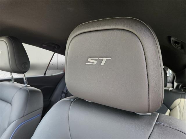 used 2025 Buick Envista car, priced at $23,999