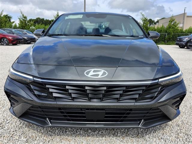 new 2025 Hyundai Elantra car, priced at $25,585
