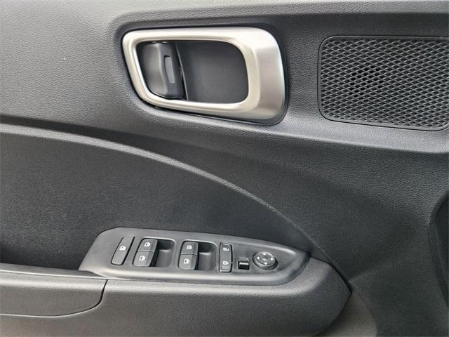 new 2025 Hyundai Venue car, priced at $22,468