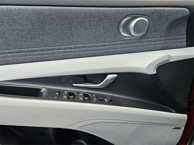 new 2025 Hyundai Elantra car, priced at $27,170