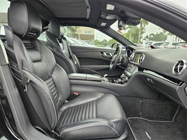 used 2020 Mercedes-Benz SL 550 car, priced at $73,590