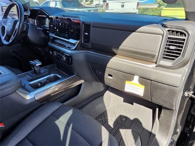 used 2022 Chevrolet Silverado 1500 car, priced at $31,999