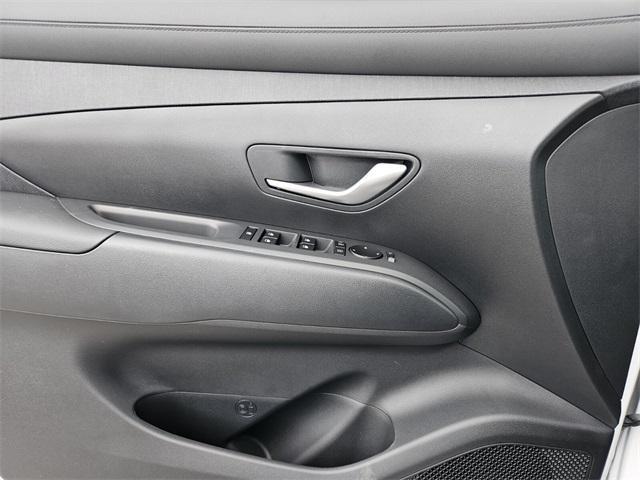 new 2025 Hyundai TUCSON Hybrid car, priced at $34,854