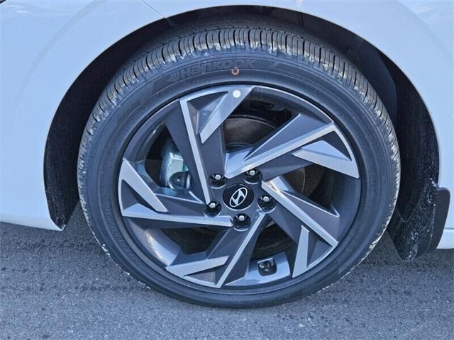 new 2025 Hyundai Elantra car, priced at $25,732