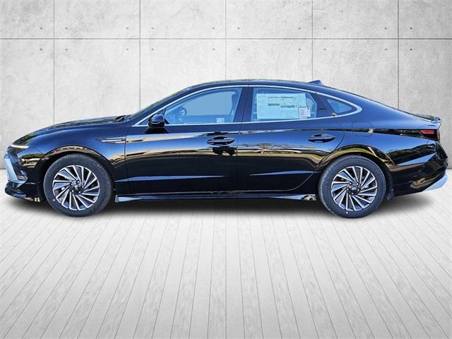 new 2025 Hyundai Sonata Hybrid car, priced at $32,928