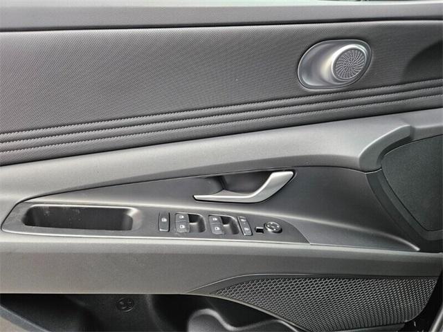 new 2025 Hyundai Elantra car, priced at $24,977