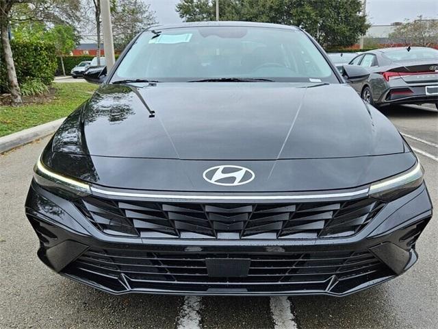 new 2025 Hyundai Elantra car, priced at $24,977