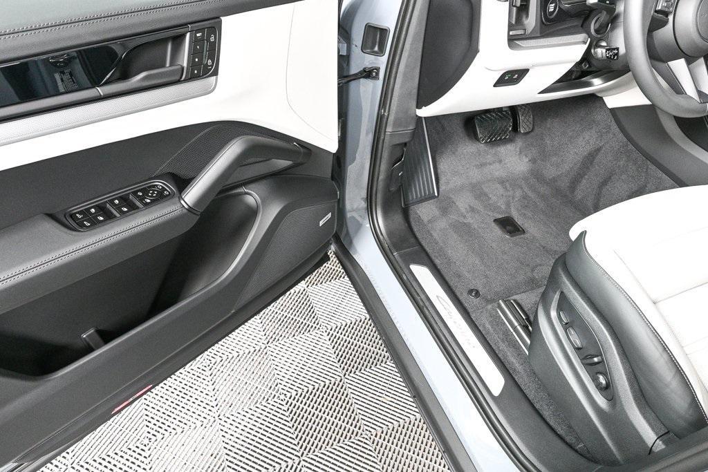 new 2026 Porsche Cayenne car, priced at $117,980